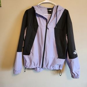 The North Face Peril Two-tone Purple and Black Medium Hooded Windbreaker